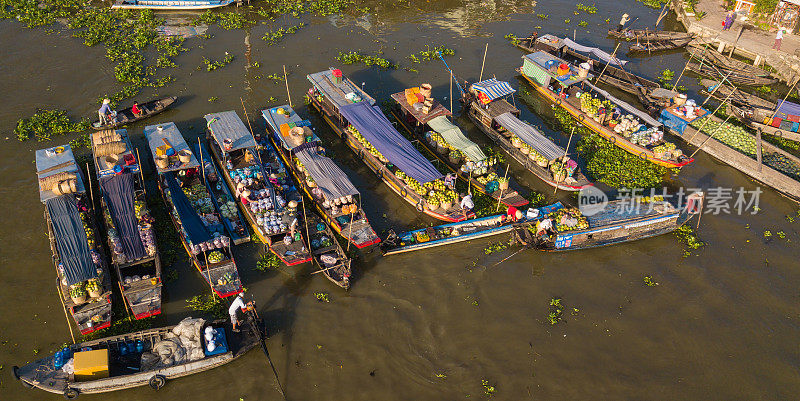 航空照片的雅南水上市场，社庄省