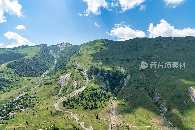 格鲁吉亚卡兹贝吉的高加索山脉