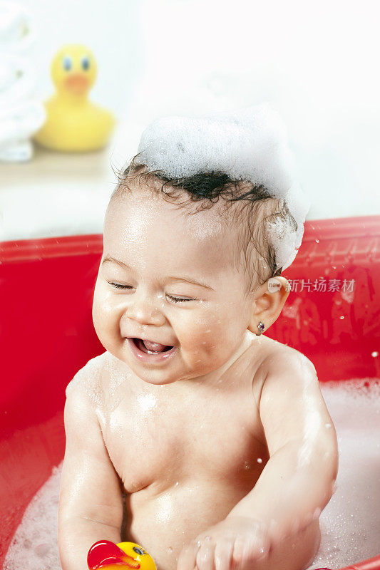 婴儿浴肖像