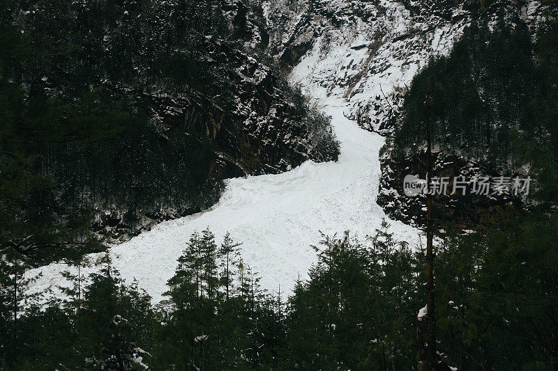 安纳普尔纳峰电路