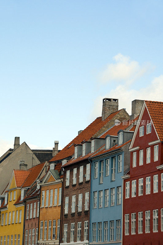 色彩缤纷的房子(尼哈芬，哥本哈根)