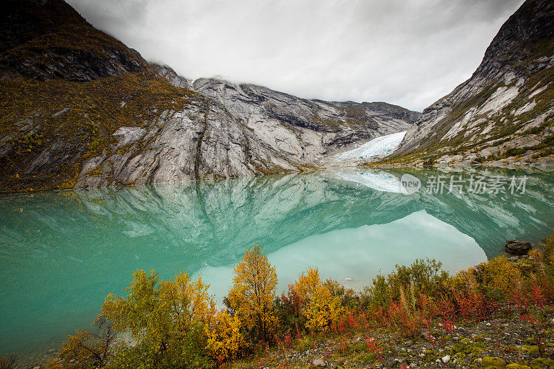挪威Nigadsbreen冰川与湖泊