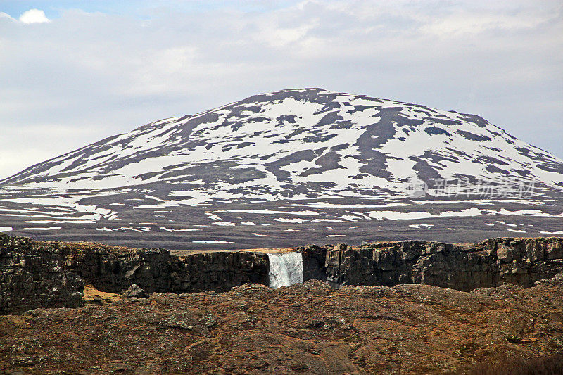 冰岛:?xarárfoss瀑布在?ingvellir