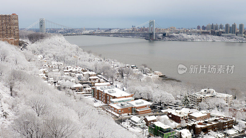 新雪在边缘水，新泽西和纽约