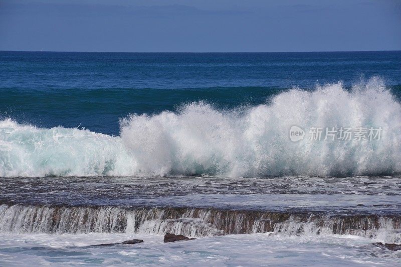 迦那利群岛的冲击冲浪和海浪。
