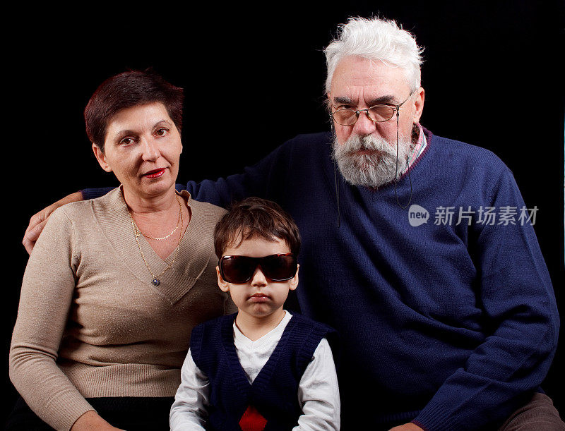 奶奶，爷爷和孙子