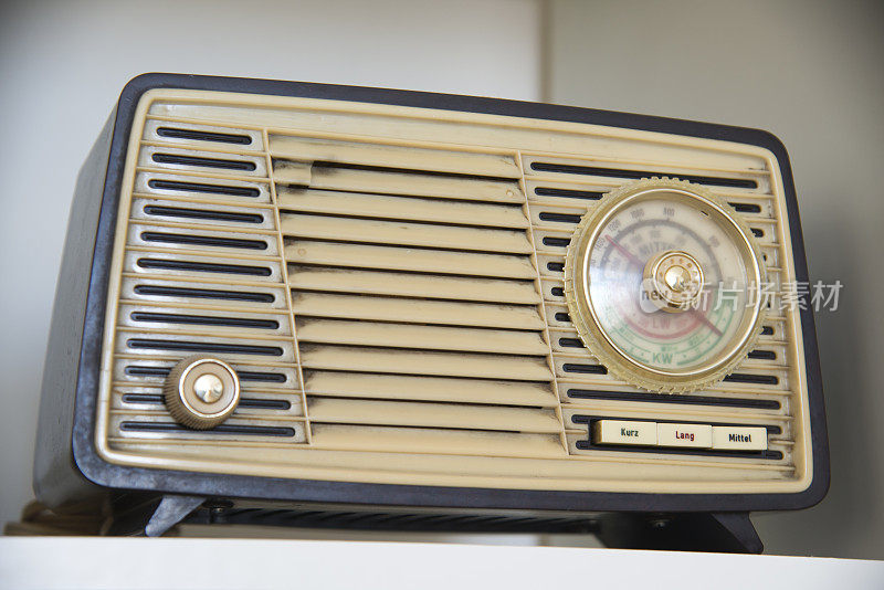 老式的收音机