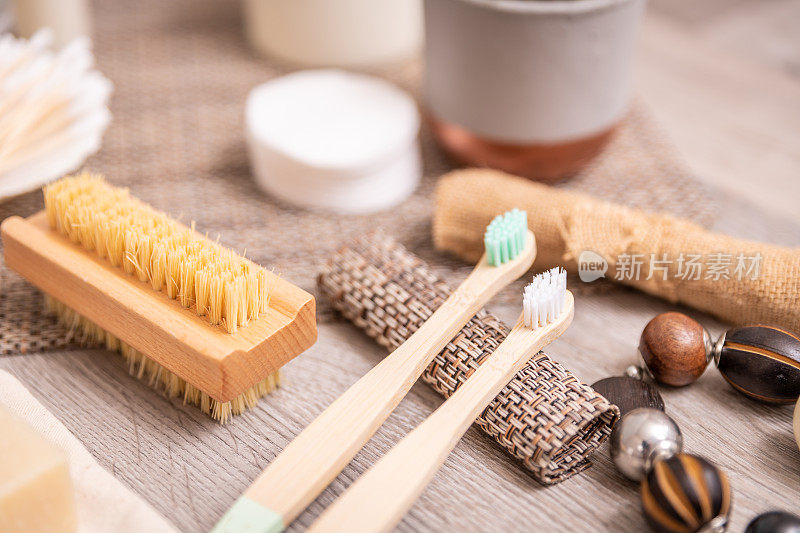 环保豪华洗漱用品——竹制牙刷