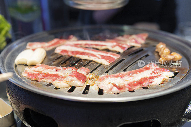 餐厅有韩国烤肉或烤肉