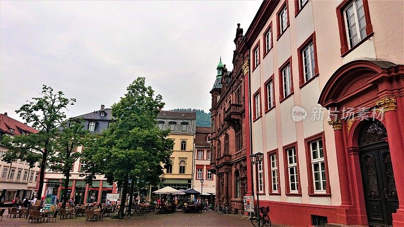 德国。海德堡Altstadt的街道。