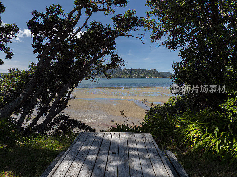 新西兰旺阿雷的海岸线