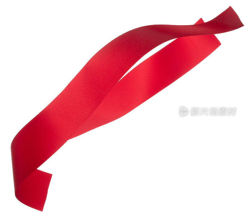 长长的红丝带直飞在空中，带着曲线卷得闪闪发亮。红丝带用于生日聚会礼物的包裹装饰，用纺织布制长而直。白底隔离