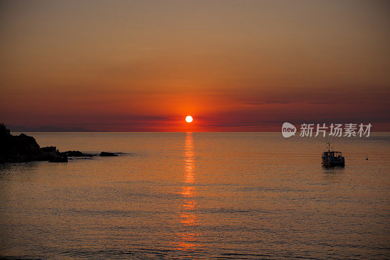 海洋和日落