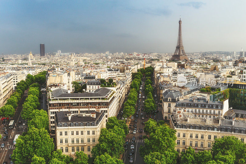 风景优美的巴黎，法国，从凯旋门