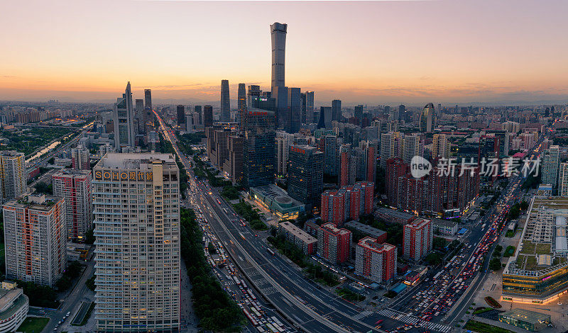 日落时分的北京全景