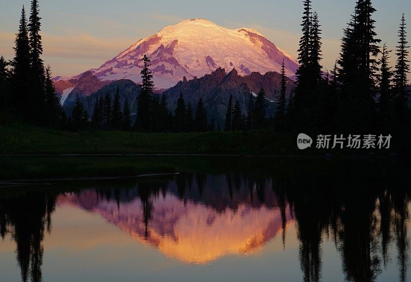 雷尼尔山火