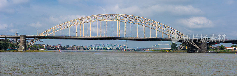 Nijmegen桥