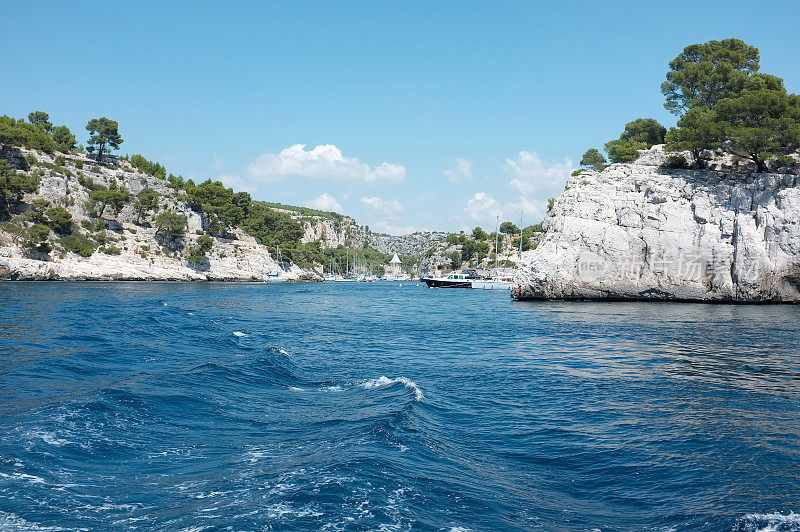 靠近卡西斯的地中海小溪(Calanques)