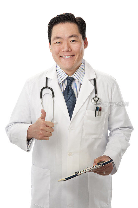 亚洲医生竖起大拇指