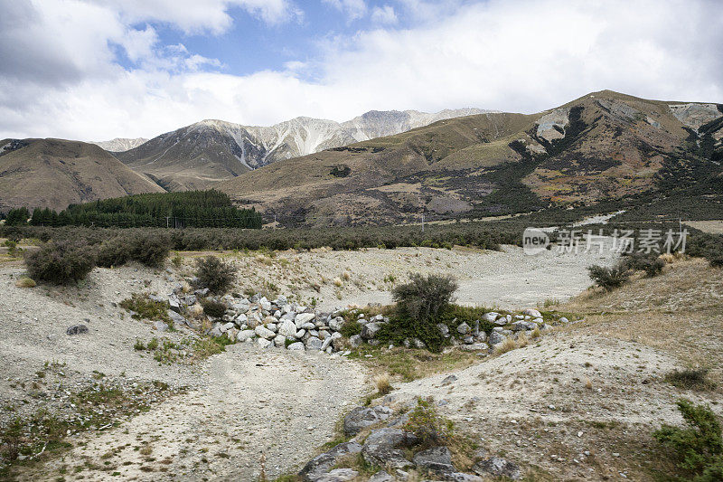 新西兰南阿尔卑斯山的风景