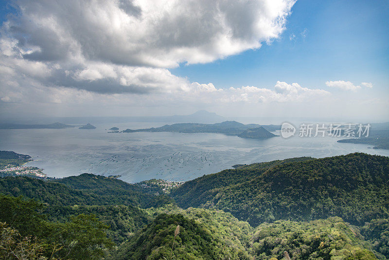 菲律宾塔阿尔火山岛