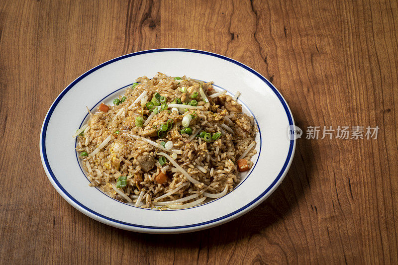 鸡肉炒饭中国食物