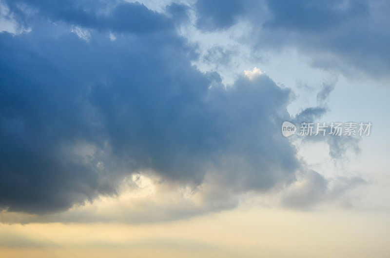 日落的天空背景