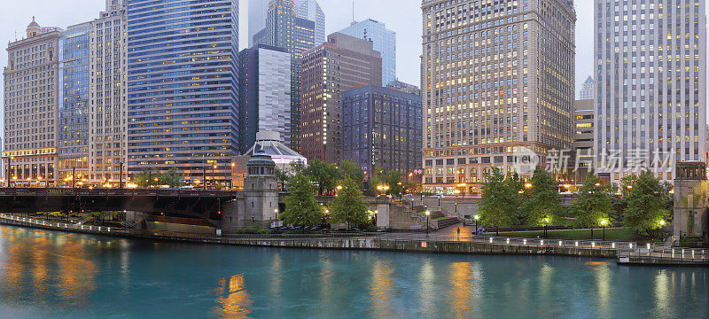 滨河摩天大楼-芝加哥