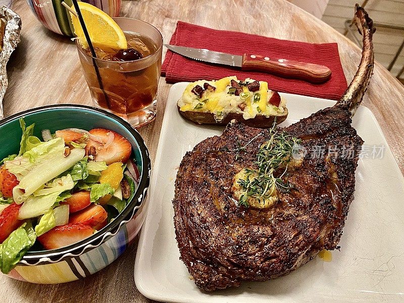 Tomahawk牛排晚餐