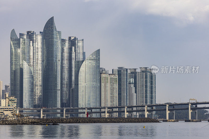 韩国釜山广加利海滩天际线