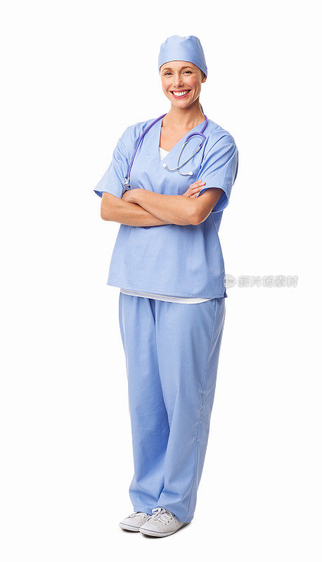 女外科医生双臂交叉站立-孤立