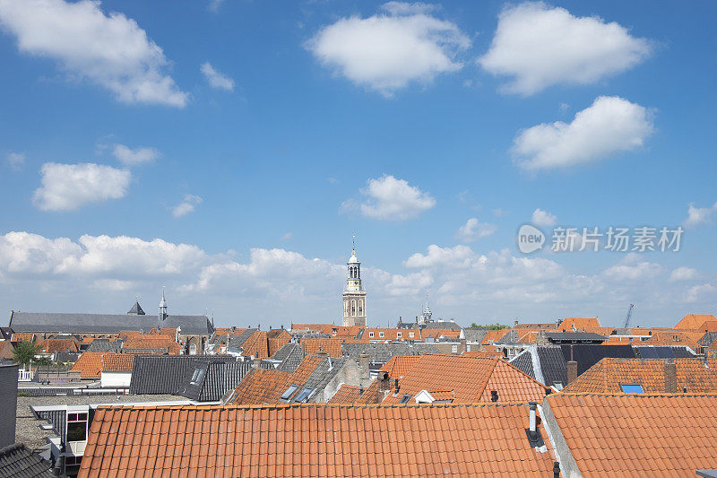 屋顶上的坎彭市在Overijssel，荷兰