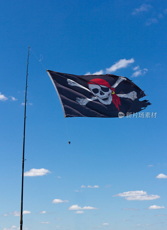 钓竿上的海盗旗