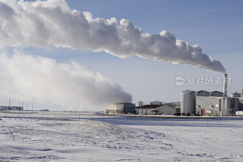 冬天的乙醇工厂