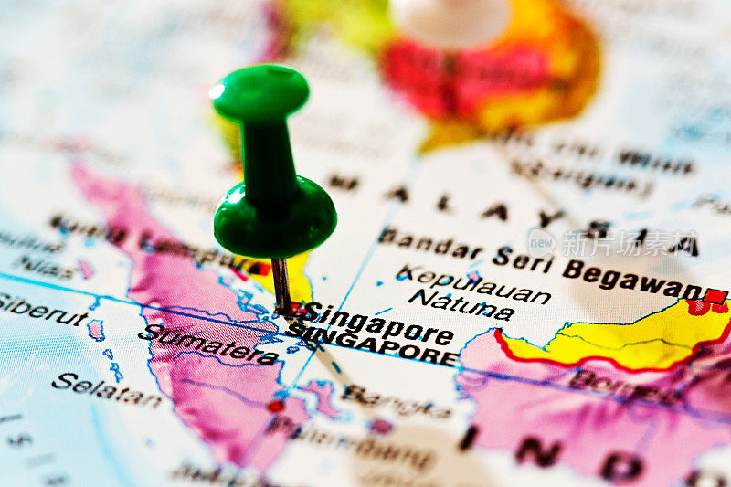 地图上用绿色图钉标出的新加坡