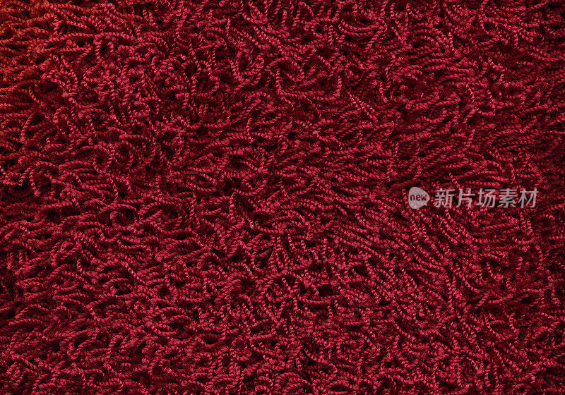 红色的毛茸茸的地毯