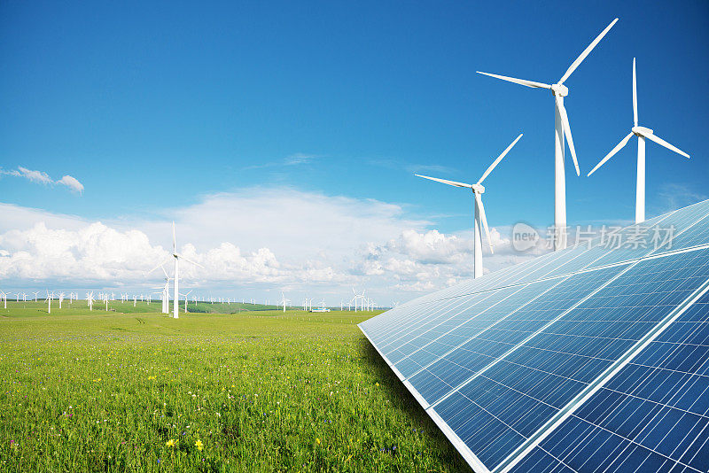 太阳能电池板和风车发电厂