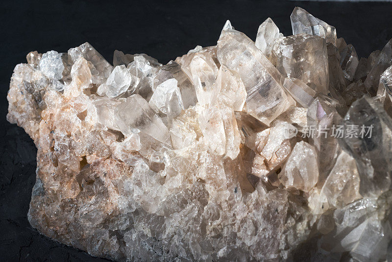 Berg水晶石英称为bergkristall