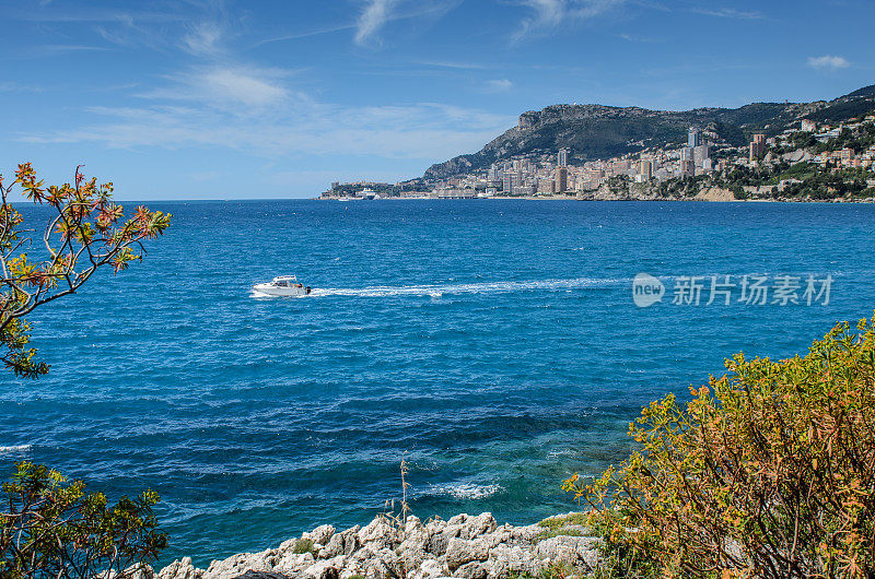 从Roquebrune-Cap-Martin看摩纳哥