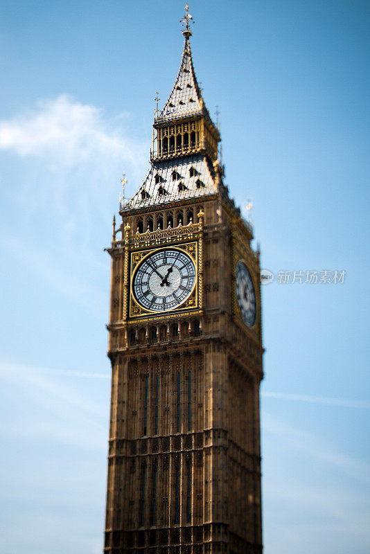 伦敦的大本钟，倾斜镜头