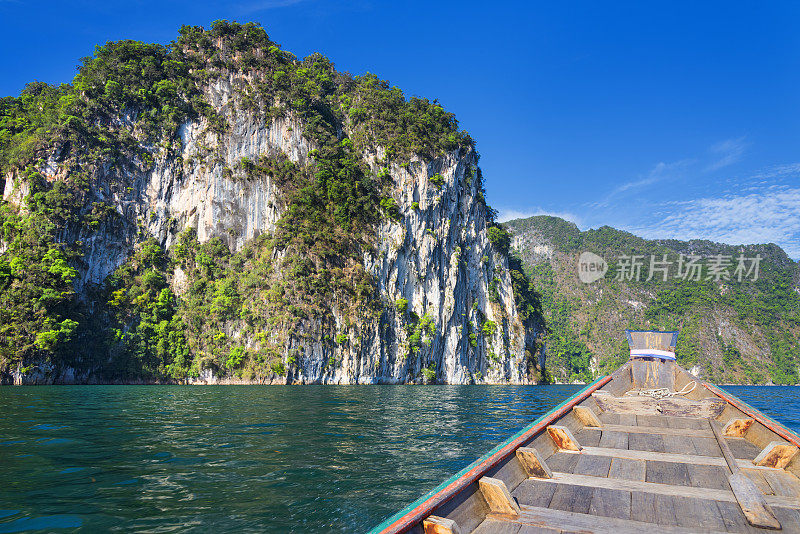 山在周澜湖