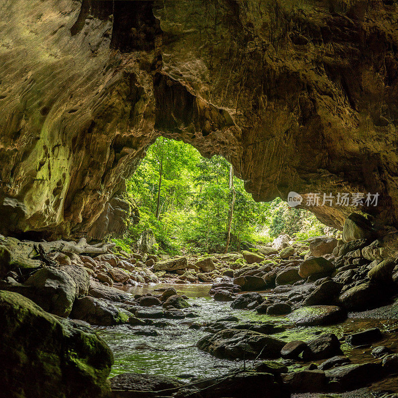 洞穴泰国