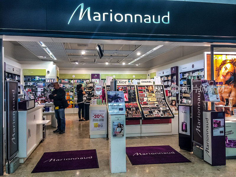 日内瓦机场的Marionnaud化妆品香水店