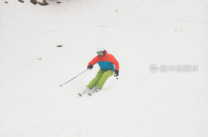 粉滑雪