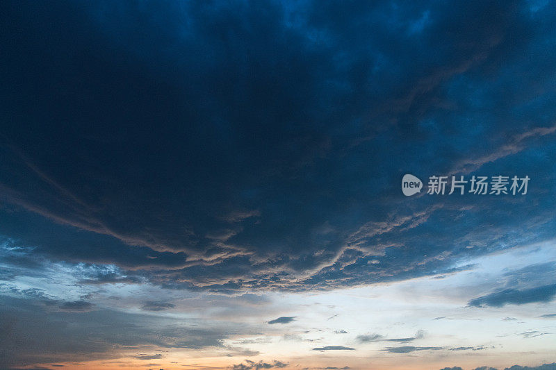 日落的天空背景