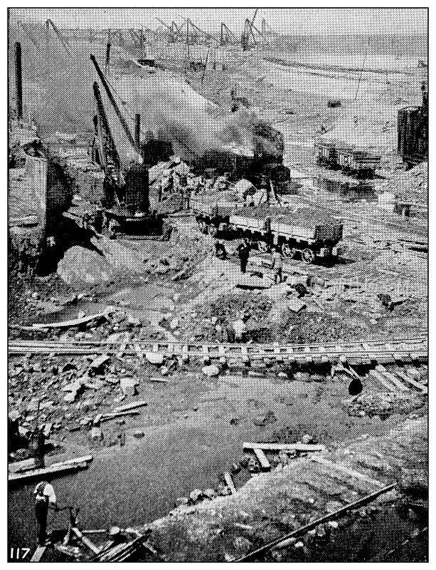 仿古点印黑白照片:铁路工地