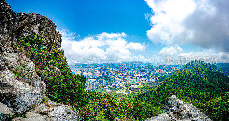 香港狮子山悬崖山顶山上或山上的石头