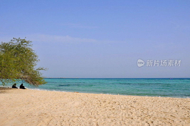 伊朗波斯湾基什岛美丽的海滩风景