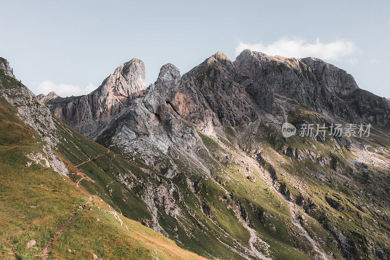 徒步到蒙德瓦尔，Dolomites，意大利阿尔卑斯山，意大利