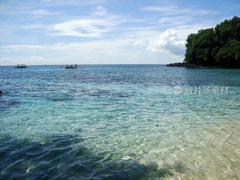 蓝色泻湖海滩，印度尼西亚巴厘岛
